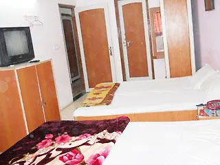 Hotel Fabhotel Sarwan Agra