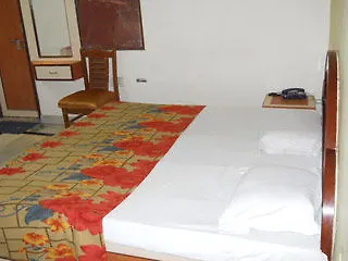 ** Hotel Fabhotel Sarwan Agra  India