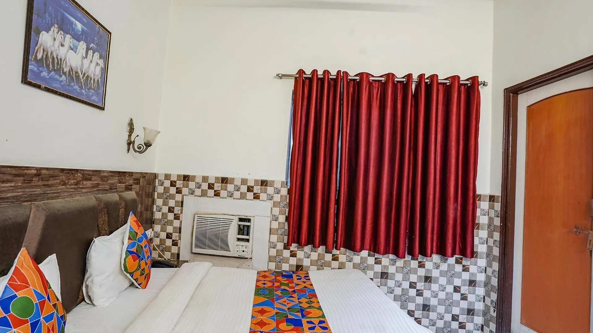 Fabhotel Sarwan Agra  India