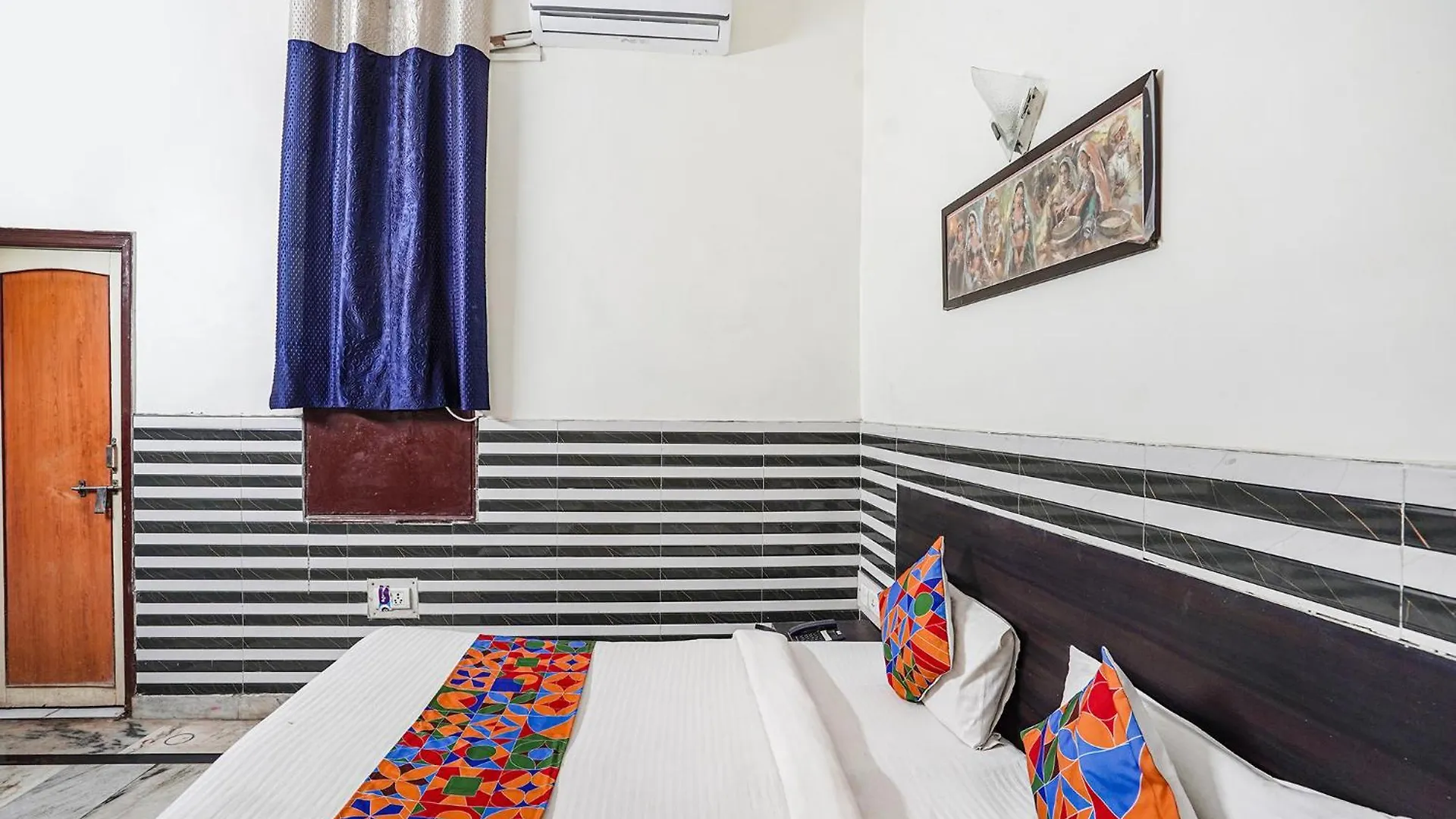 Hotel Fabhotel Sarwan Agra