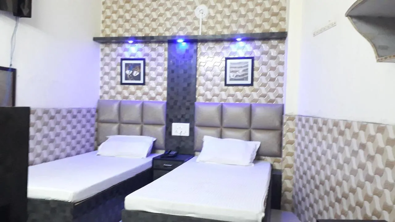 Hotel Fabhotel Sarwan Agra