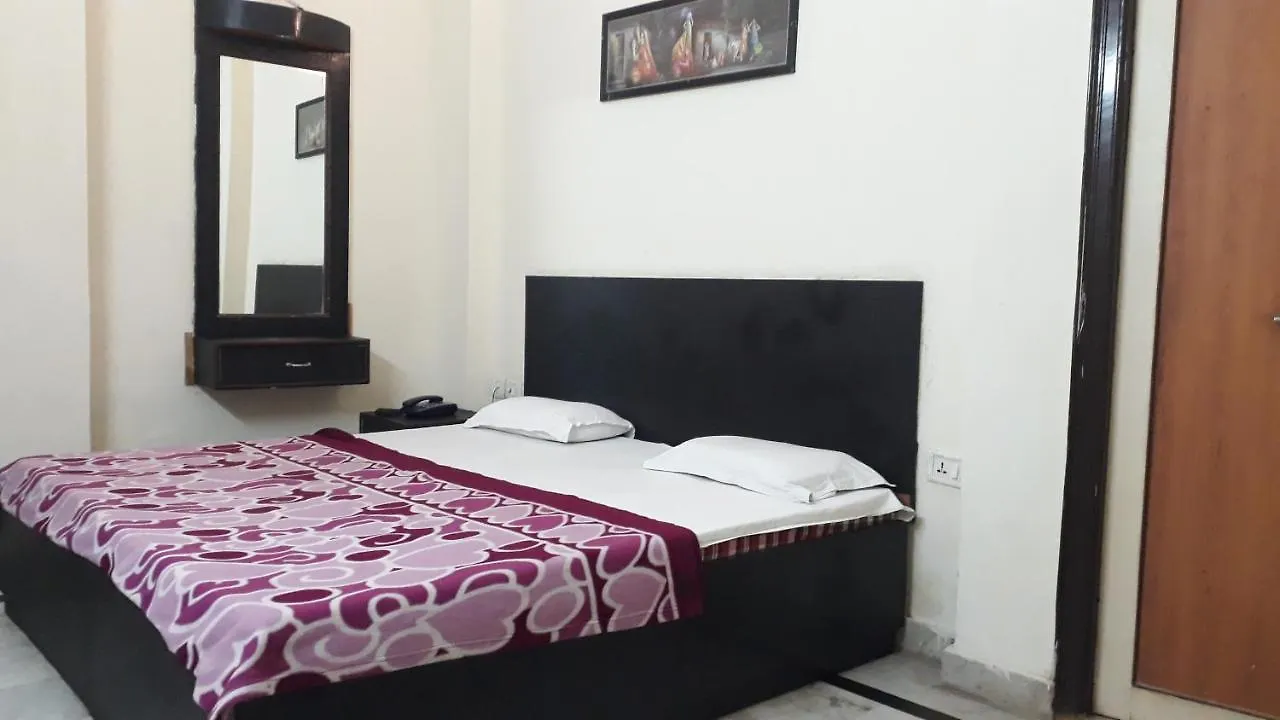 Hotel Fabhotel Sarwan Agra